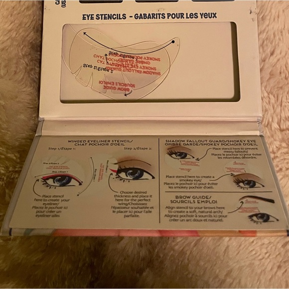 The Balm Balmsai Eyeshadow Palette and eyebrow stencil kit New in Box - Picture 6 of 7